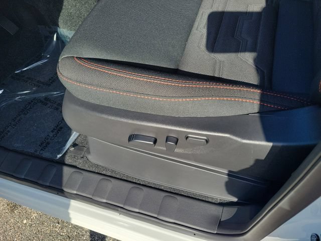 New 2026 Nissan Frontier Pro-X w/ Pro-X Convenience Package RWD image 9