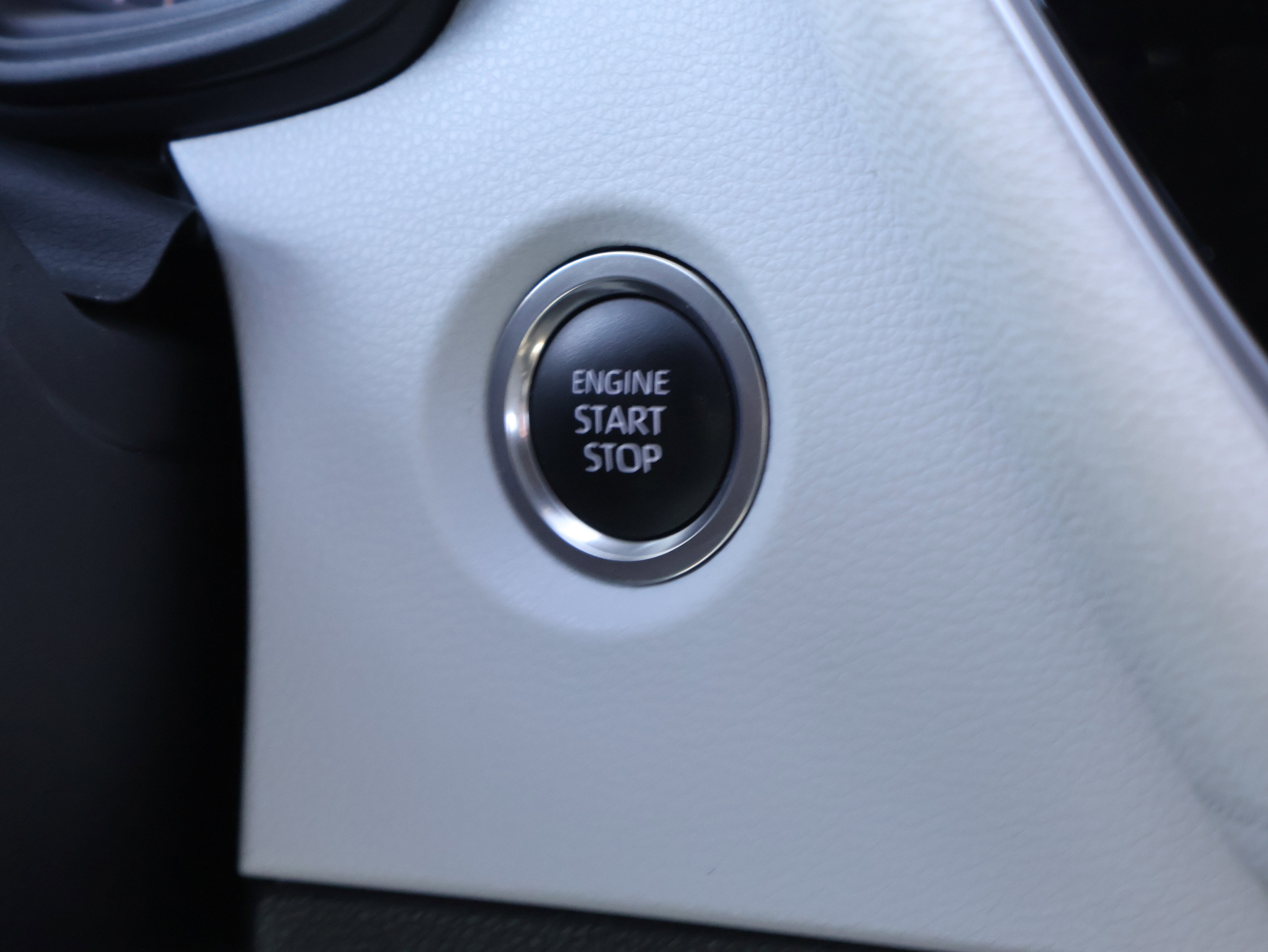 Used 2024 Toyota Corolla SE image 25