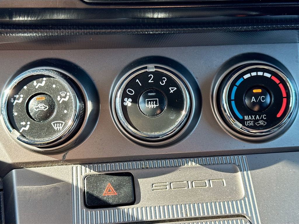 Used 2015 Scion xB image 19