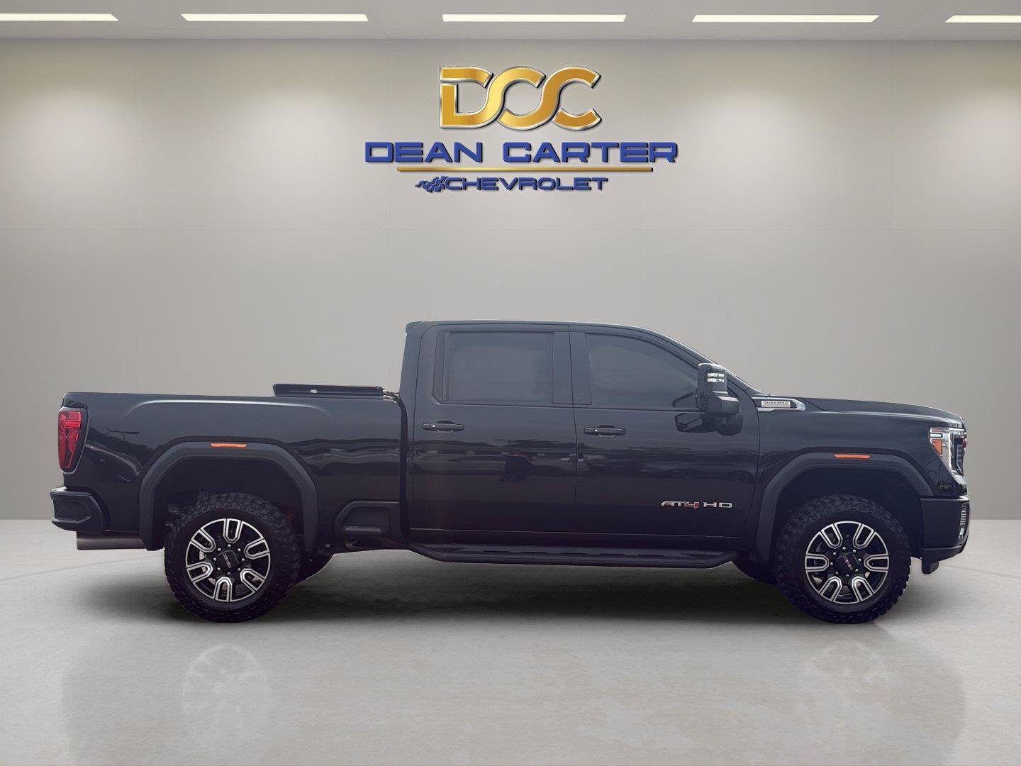 Used 2022 GMC Sierra 2500 AT4 AWD/4WD image 6