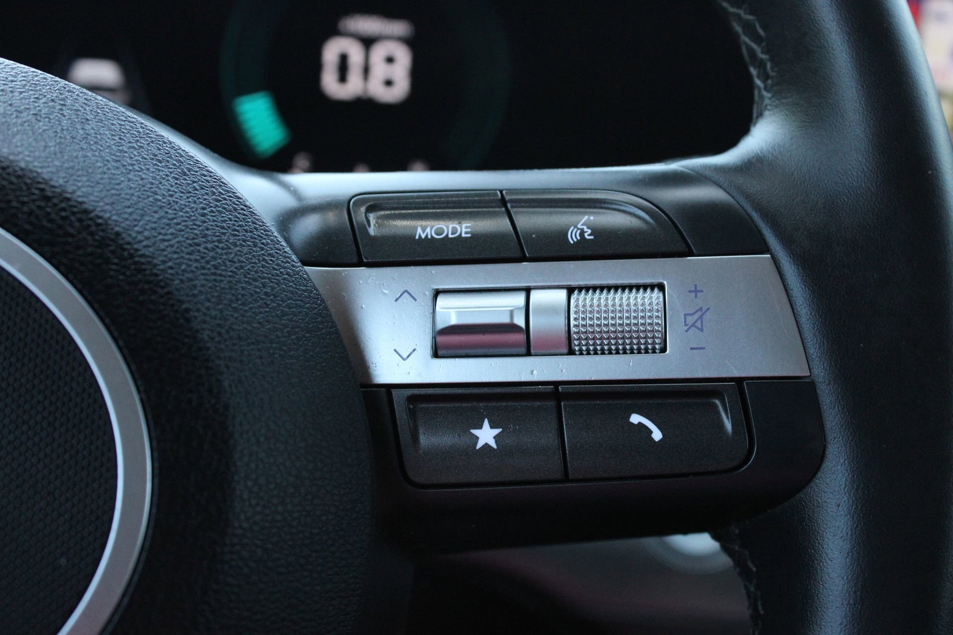 Used 2026 Hyundai Kona SEL Sport FWD image 29