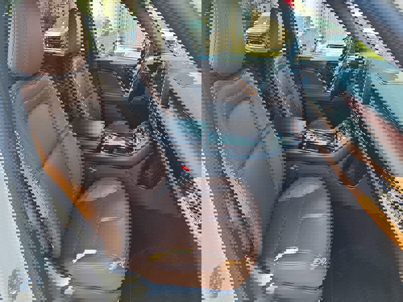 Used 2023 Lincoln Aviator Reserve RWD image 9