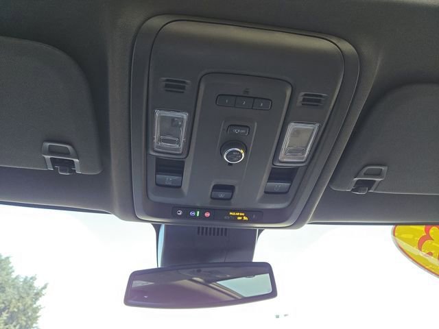 Used 2023 Chevrolet Tahoe LT image 28