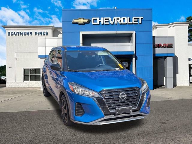 Used 2022 Nissan Kicks S