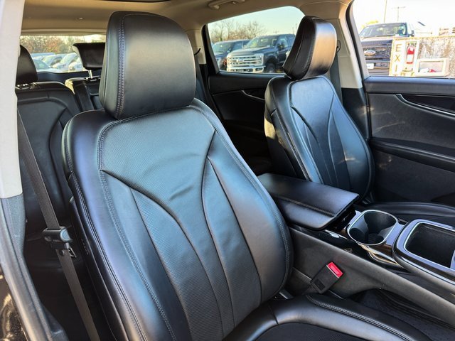 Used 2021 Lincoln Nautilus Reserve image 19