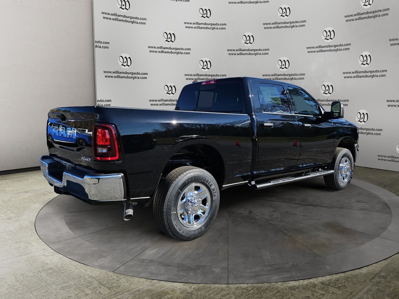 New 2026 RAM 2500 Tradesman AWD/4WD image 5