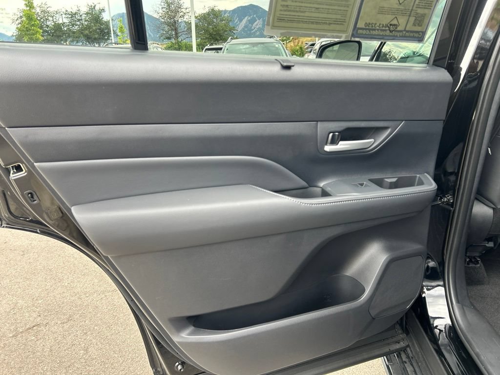 Used 2026 Toyota Grand Highlander FWD image 19