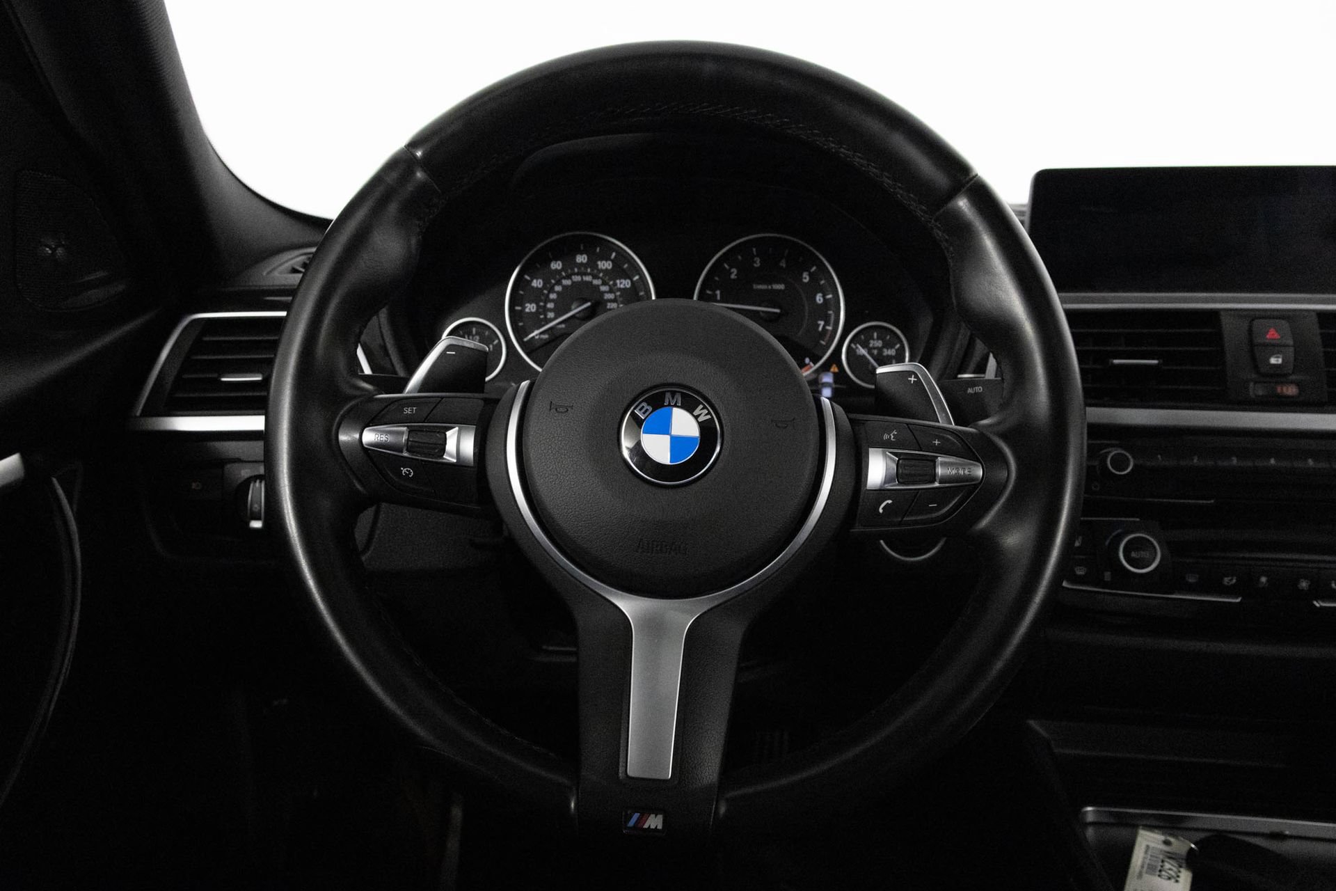 Used 2017 BMW 340i xDrive Sedan AWD/4WD image 23
