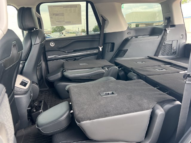 New 2027 Lincoln Navigator Reserve AWD/4WD image 33