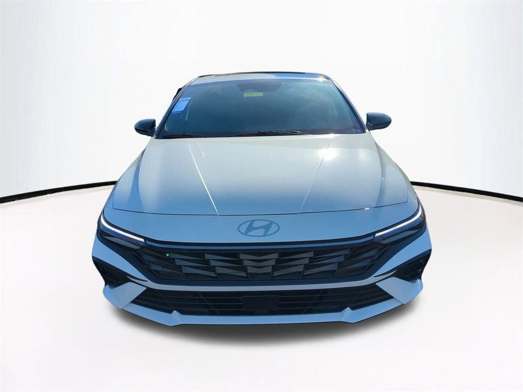 New 2026 Hyundai Elantra SEL Sport Premium FWD image 3