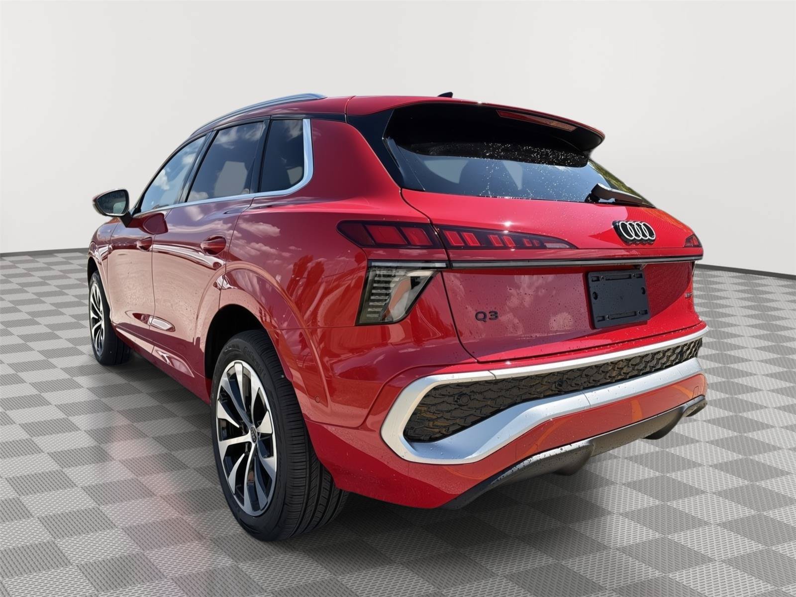 New 2026 Audi Q3 quattro 2.0T AWD/4WD image 3