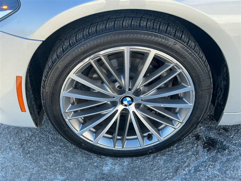 Used 2017 BMW 540i xDrive image 17