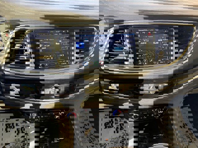 Used 2023 Buick Enclave Premium w/ Experience Buick Package FWD image 22