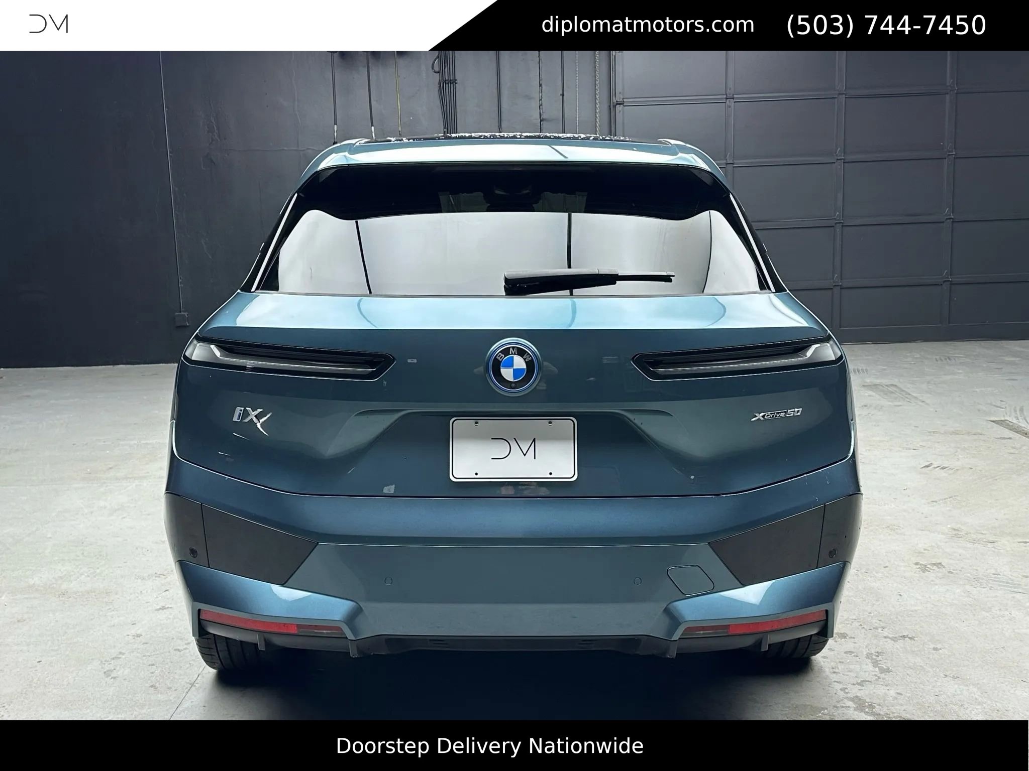 Used 2025 BMW iX xDrive50 w/ Premium Package image 5