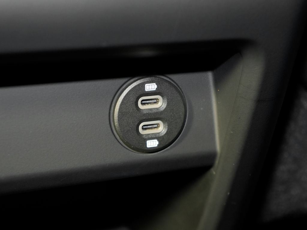 Certified 2023 Porsche Cayenne AWD/4WD image 39