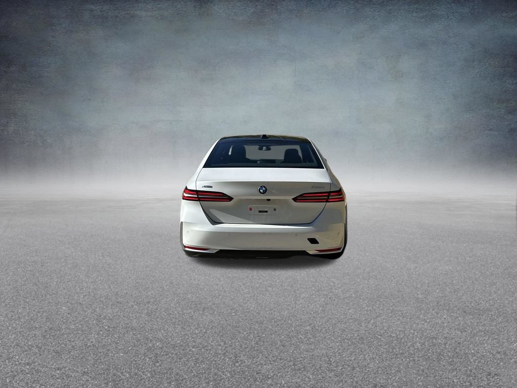 Used 2026 BMW 530i xDrive AWD/4WD image 8