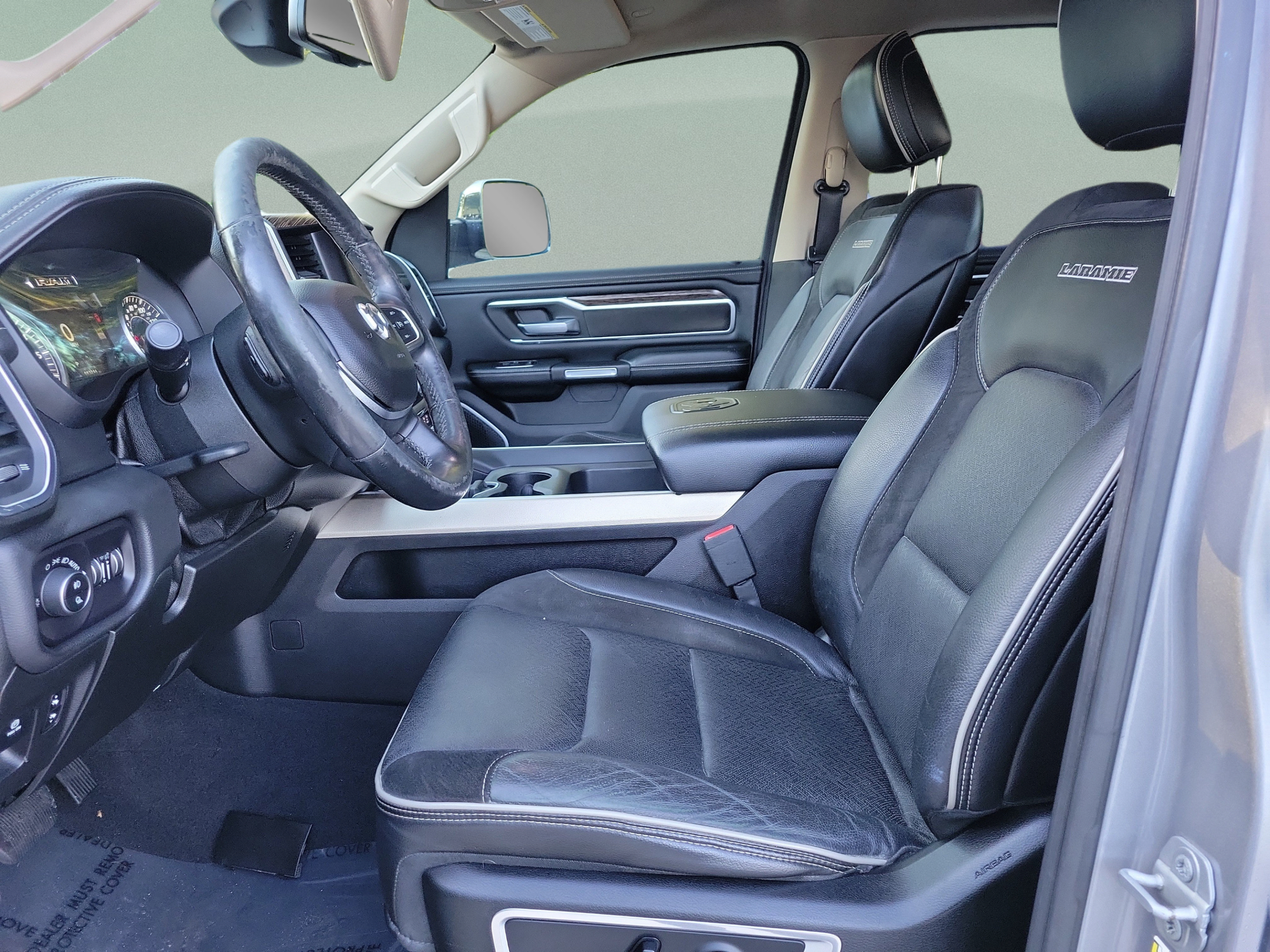 Used 2019 RAM 1500 Laramie RWD image 18