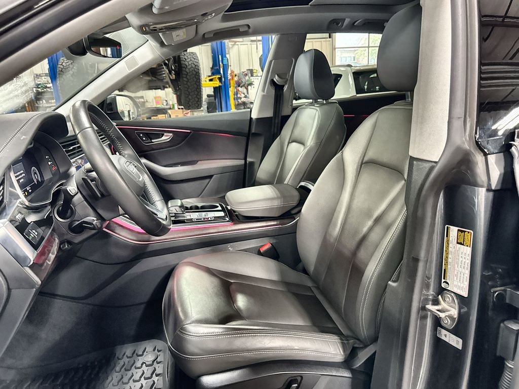 Used 2019 Audi Q8 Prestige AWD/4WD image 12