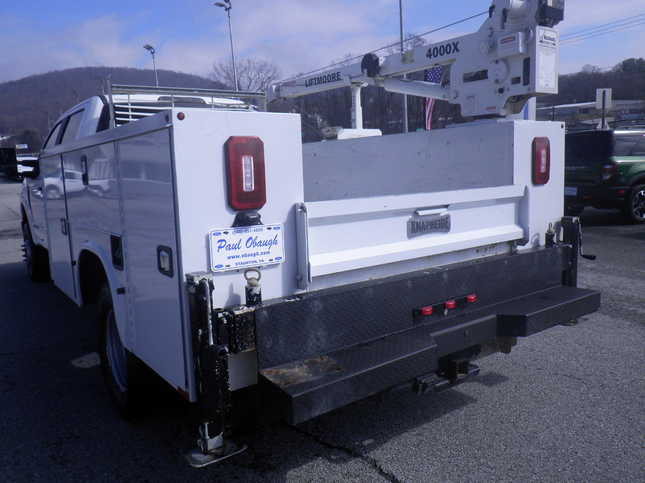 Used 2022 Ford F350 XL w/ Power Equipment Group image 5