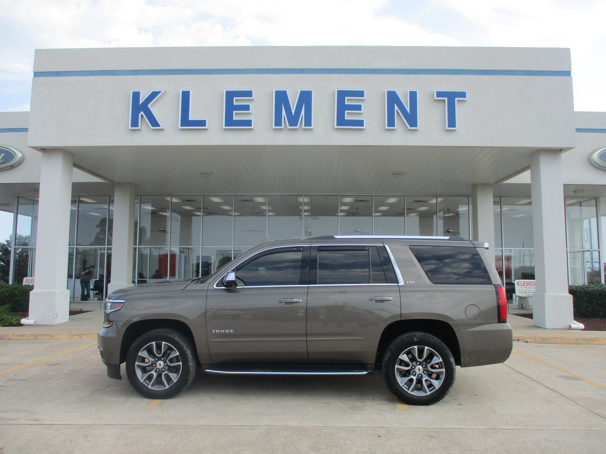 Used 2016 Chevrolet Tahoe LTZ AWD/4WD video 1