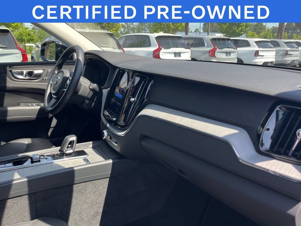 Certified 2025 Volvo XC60 B5 Plus AWD/4WD image 20