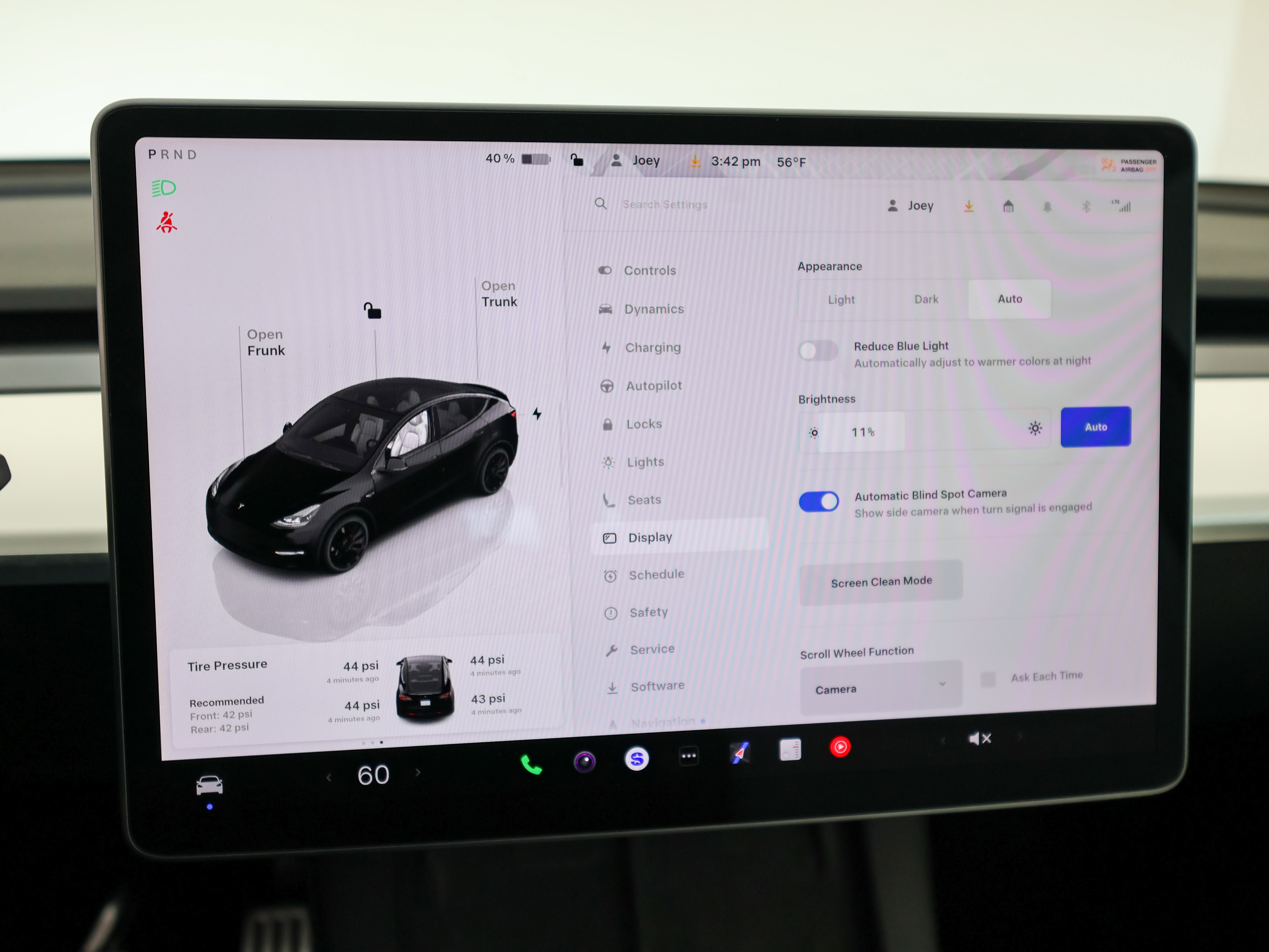 Used 2023 Tesla Model Y Performance AWD/4WD image 35