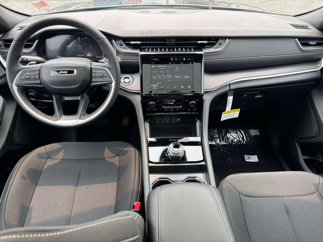 New 2026 Jeep Grand Cherokee Laredo X AWD/4WD image 3