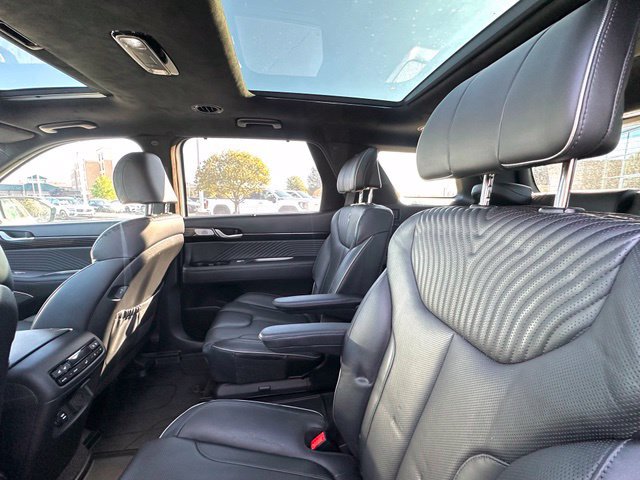 Used 2023 Hyundai Palisade Calligraphy w/ Winter Package FWD image 34