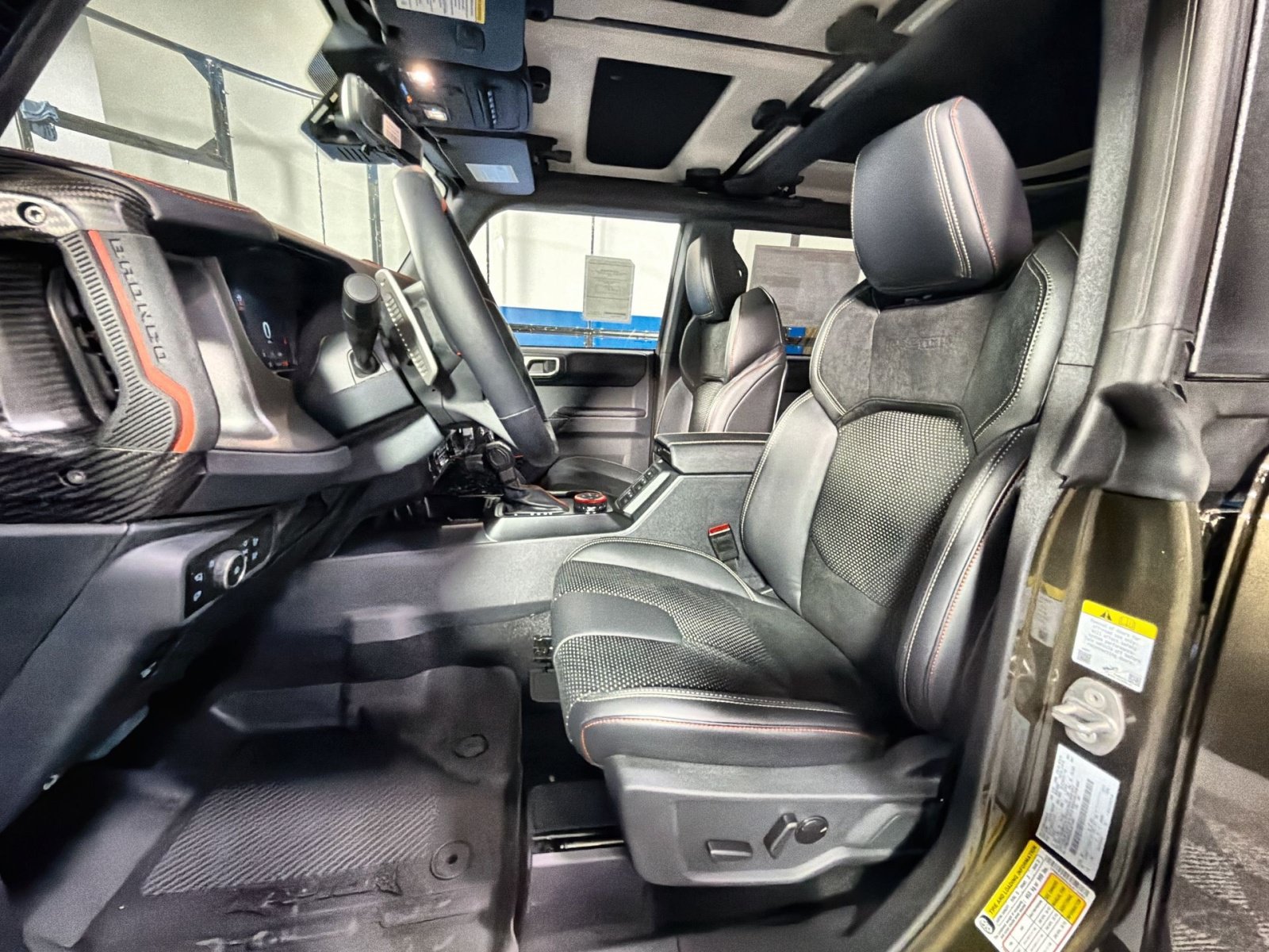 New 2025 Ford Bronco Raptor w/ Interior Carbon Fiber Pack AWD/4WD image 27