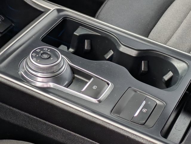 Used 2022 Ford Edge SE image 25