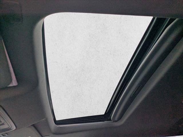 Certified 2022 GMC Sierra 3500 Denali image 16