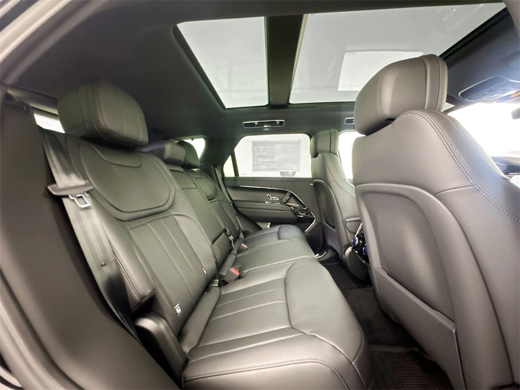 New 2025 Land Rover Range Rover Sport Dynamic SE image 26
