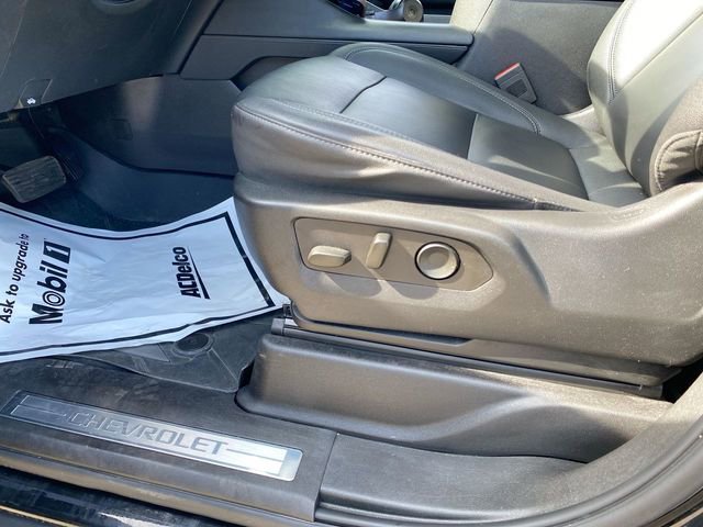 Used 2023 Chevrolet Suburban LT w/ LT Signature Plus Package image 25