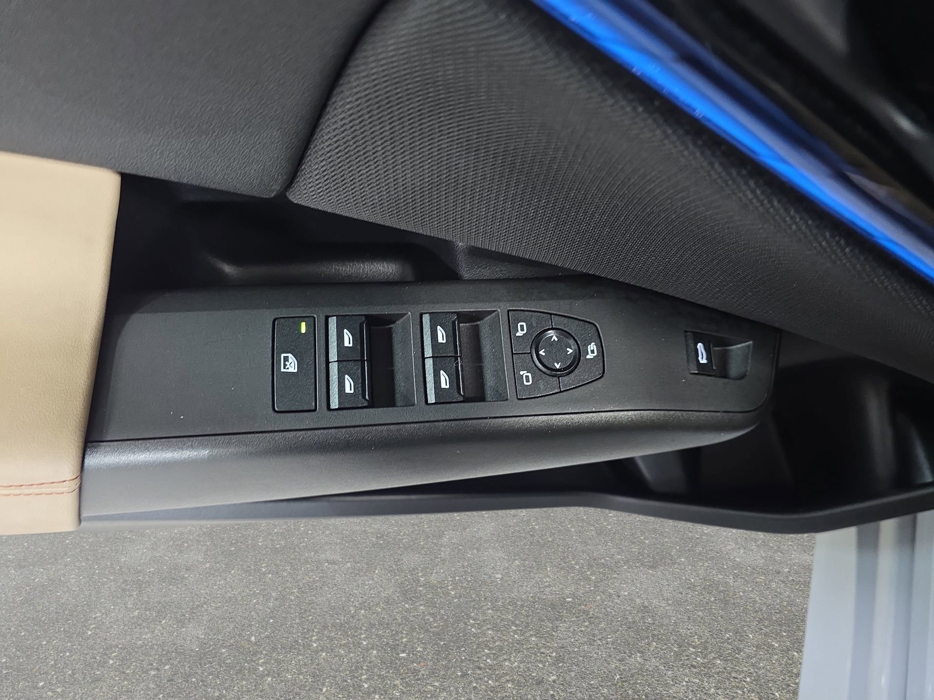 Used 2025 BMW X3 xDrive30i AWD/4WD image 27