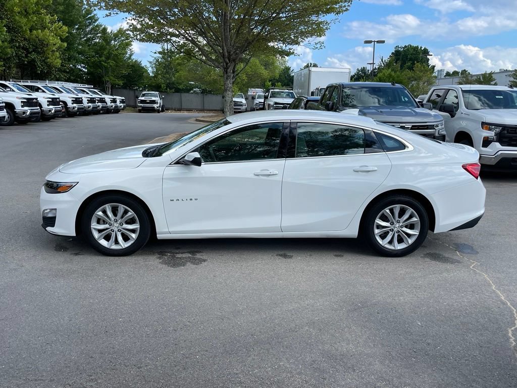 Used 2025 Chevrolet Malibu LT FWD image 4