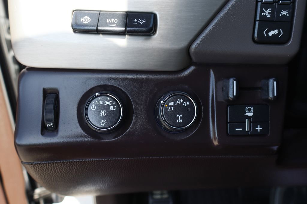 Used 2019 GMC Yukon XL Denali w/ Open Road Package AWD/4WD image 25