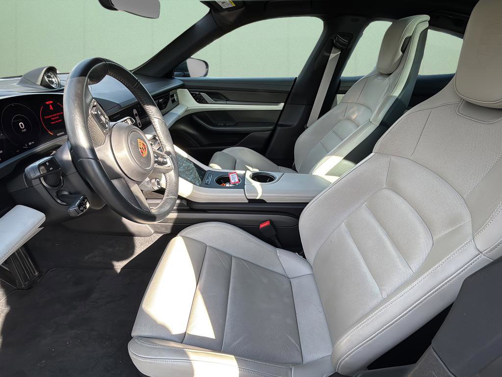 Used 2021 Porsche Taycan 4S image 18