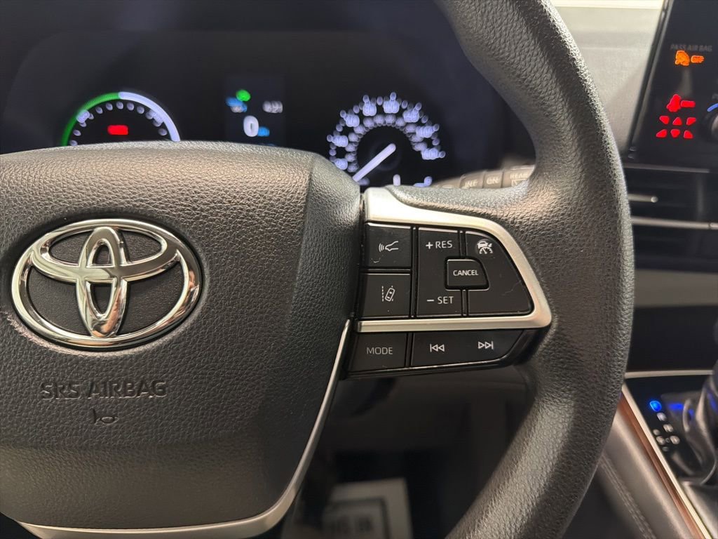 Used 2021 Toyota Sienna LE AWD/4WD image 28