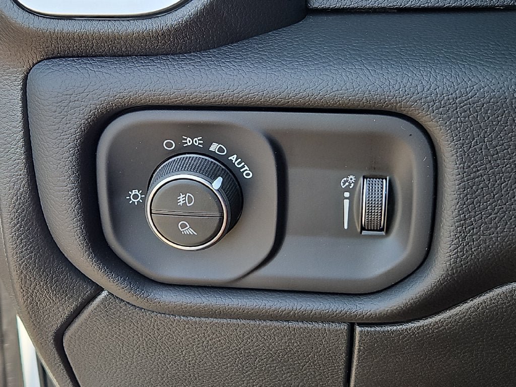 New 2027 RAM 3500 Lone Star AWD/4WD image 25
