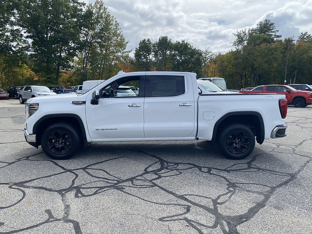 Certified 2025 GMC Sierra 1500 SLT AWD/4WD image 4