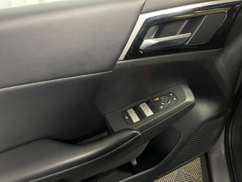 Used 2022 Mitsubishi Outlander SE AWD/4WD image 15