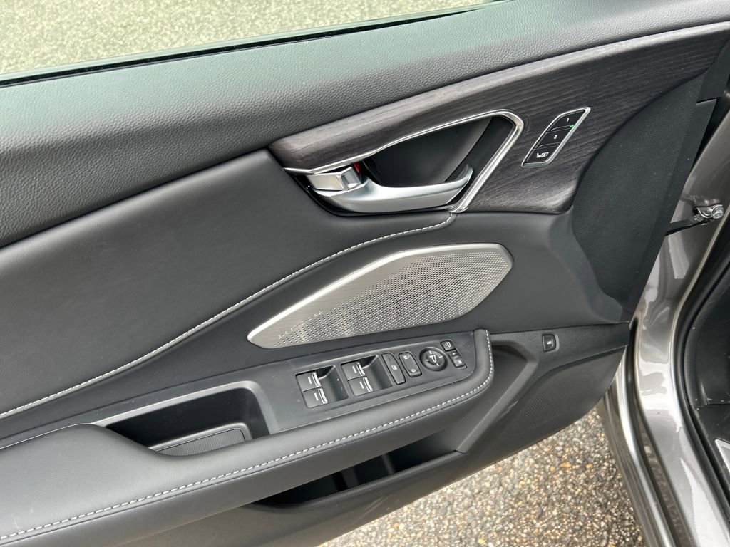 New 2026 Acura RDX SH-AWD image 14