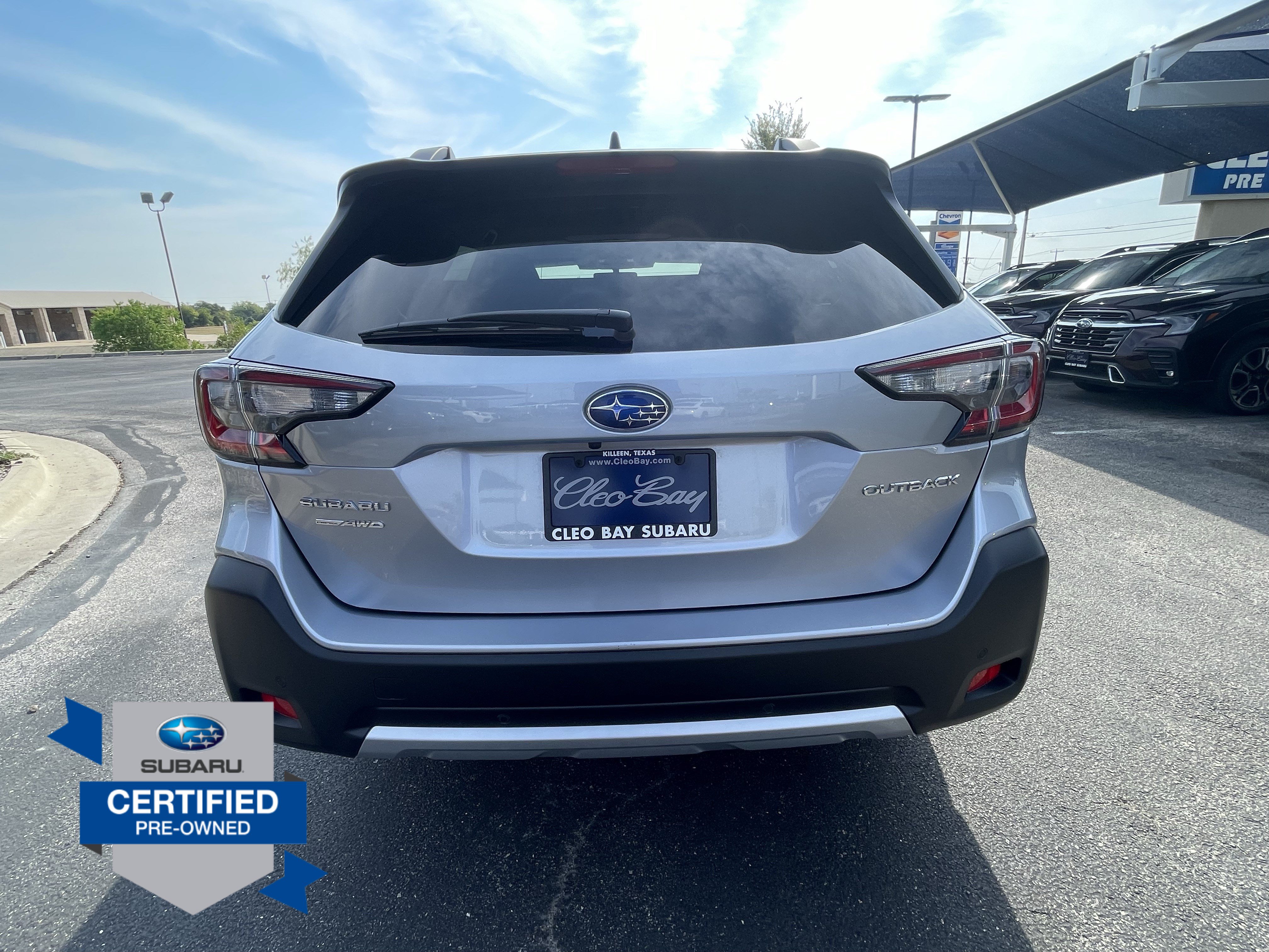 Certified 2025 Subaru Outback Limited AWD/4WD image 6