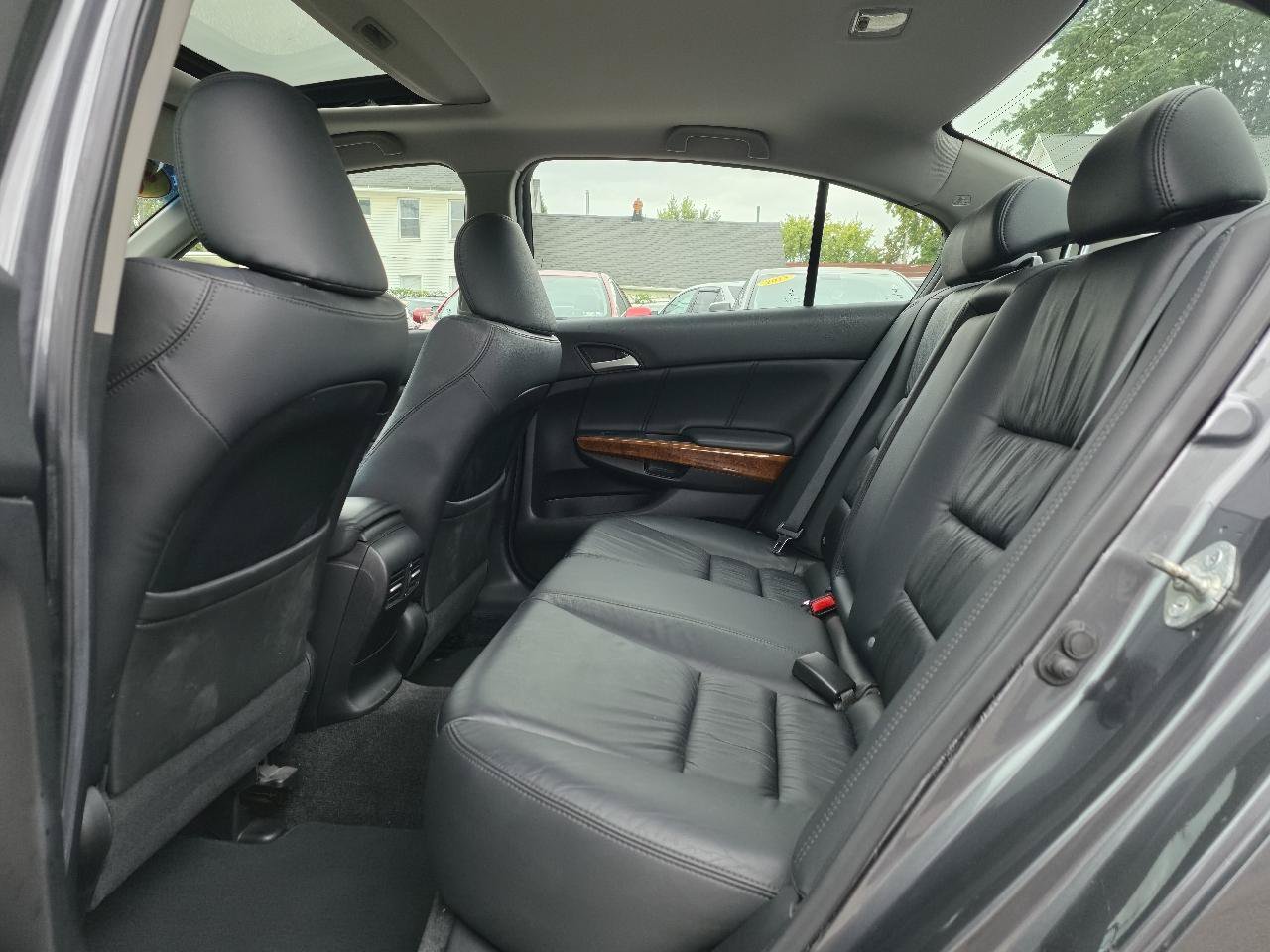 Used 2011 Honda Accord EX-L image 16