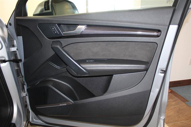 Used 2018 Audi SQ5 Premium Plus w/ Navigation Package image 33