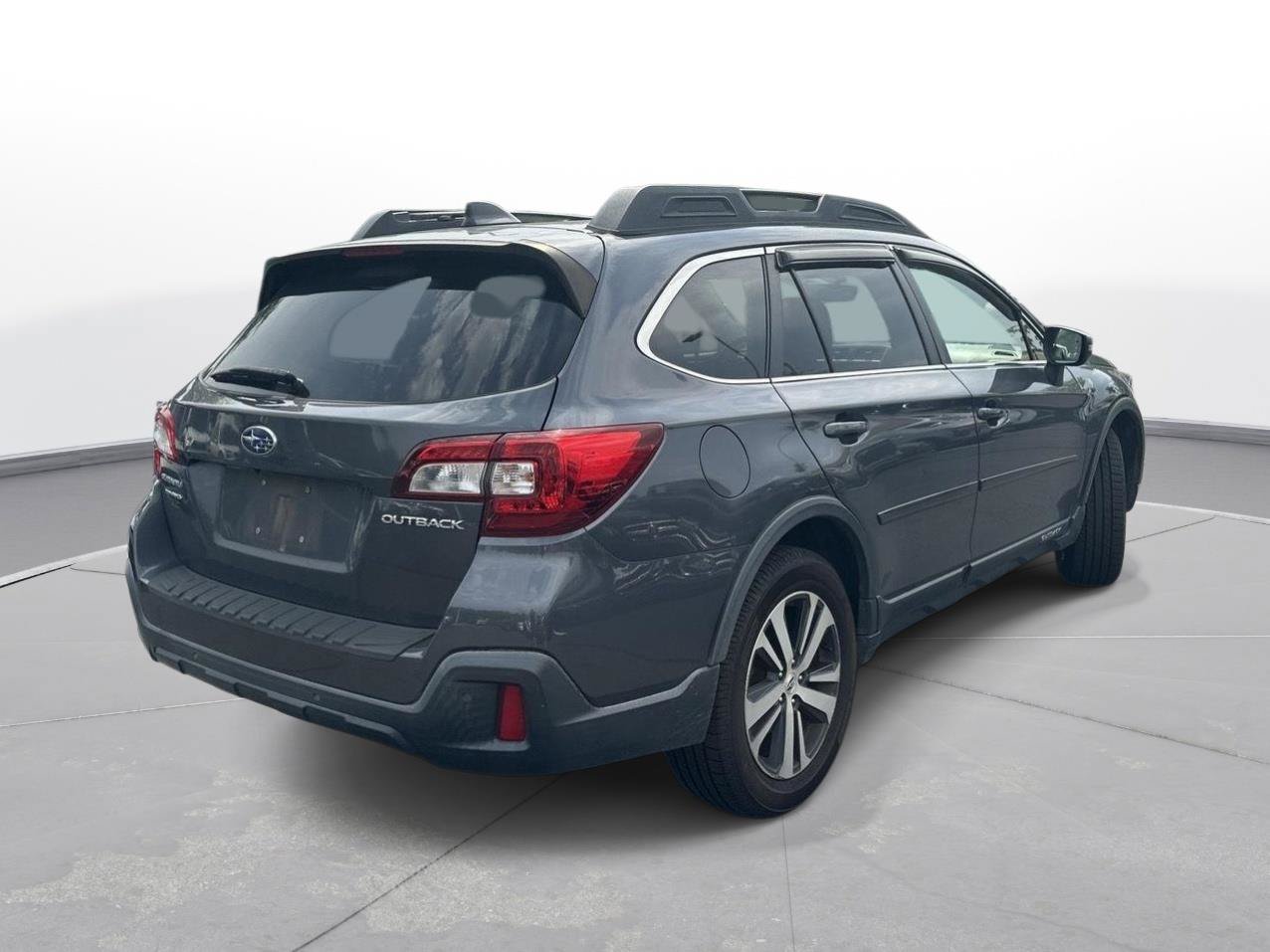 Used 2019 Subaru Outback 2.5i Limited AWD/4WD image 6