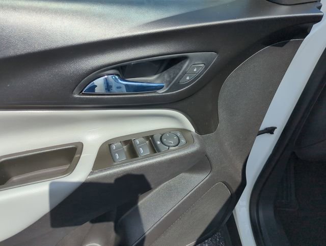 Used 2021 Chevrolet Equinox LS FWD image 18