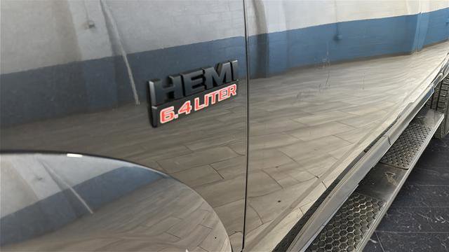 Used 2018 RAM 2500 Big Horn w/ Sport Appearance Group AWD/4WD image 37