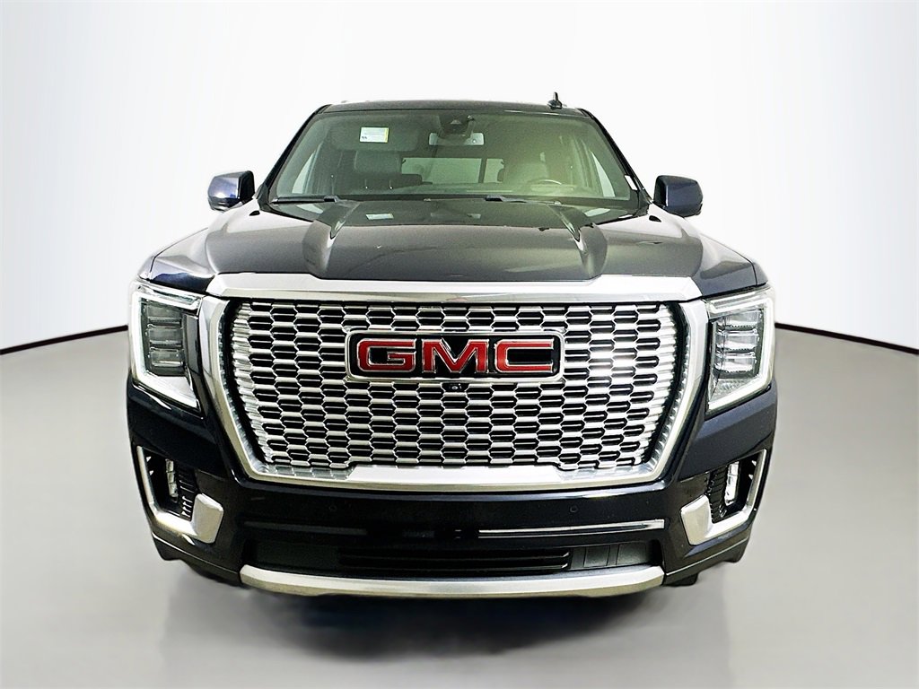 Used 2023 GMC Yukon Denali image 2