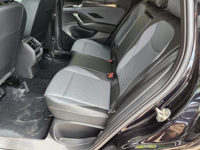 New 2026 Volkswagen Tiguan SE R-Line AWD/4WD image 28